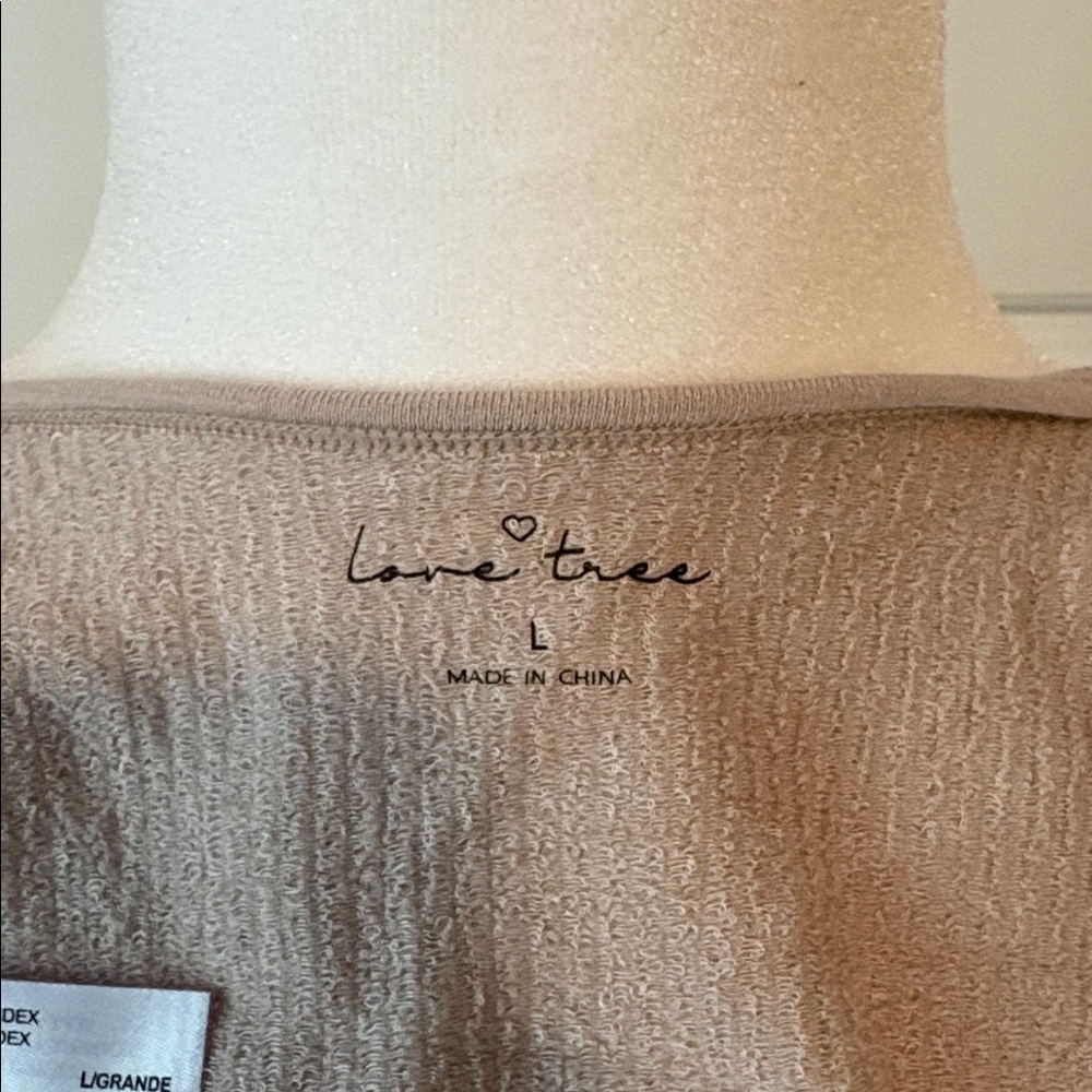 Love Tree Beige Textured Crop Top - Picture 3 of 4